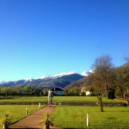 Otel Carre Py' Bagnères-de-Bigorre