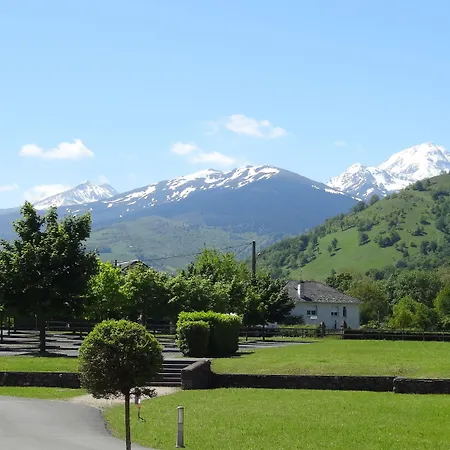 Carré Py' 3*
