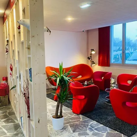 Carre Py' Hotel