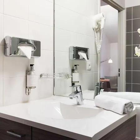 Carre Py' Hotel 3*